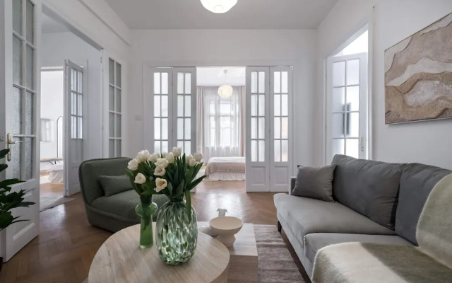 Stunning 3BR - Balcony - Calea Victoriei