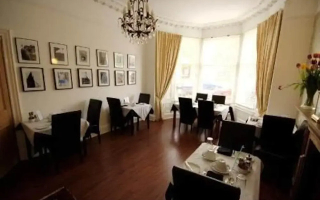 Fraoch House