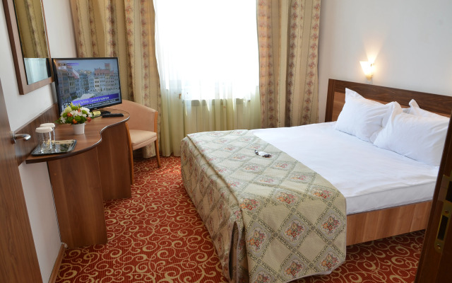 Central Hotel