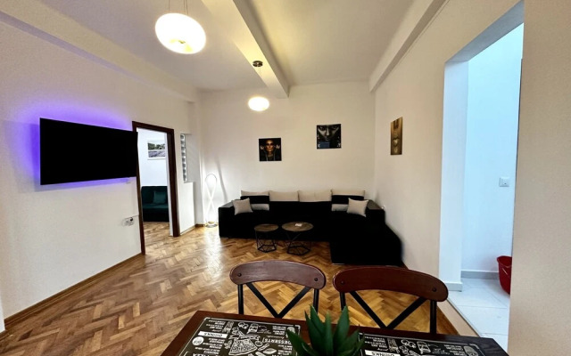 Downtown Victoria Apartments By CityBookings