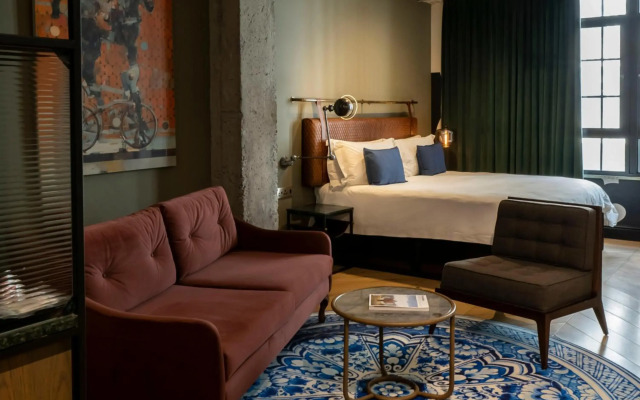 Gorgeous George by Design Hotels