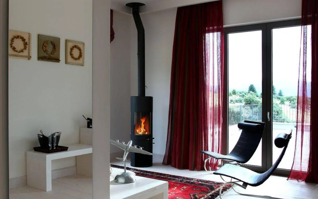 Seleni Suites