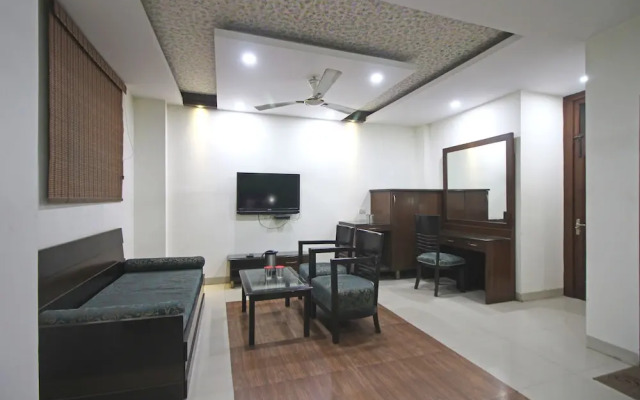 OYO 510 Hotel Chand Palace