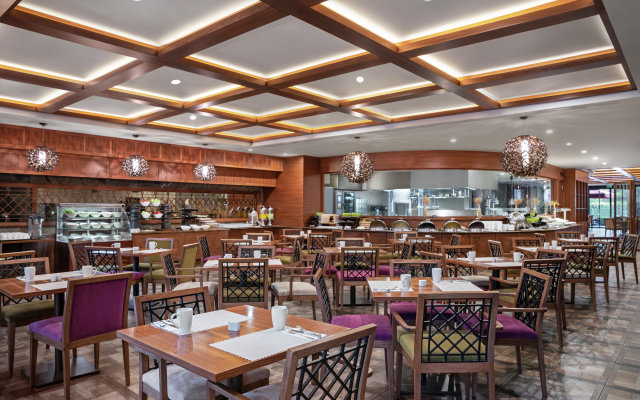 DoubleTree by Hilton Istanbul Gayrettepe