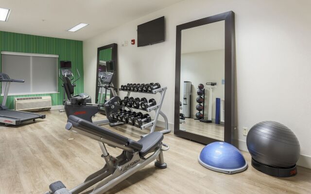 Holiday Inn Express Rochester NE- Irondequoit by IHG