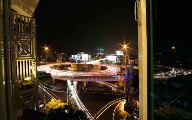 Hanoi Era Hotel