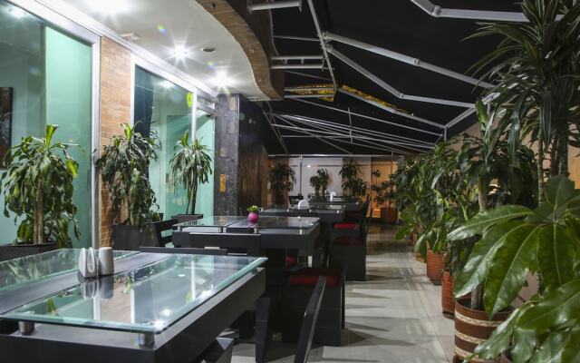 Parque 63 Hotel