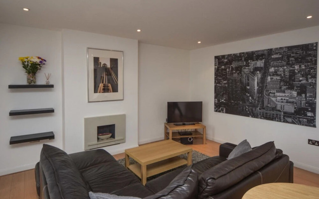 Parc y Bryn Serviced Apartments