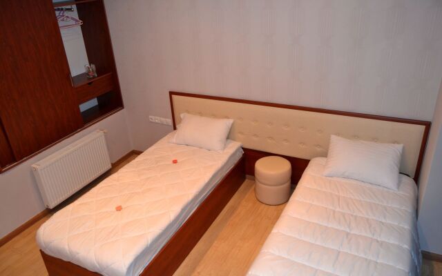 Villadzor Apart Hotel