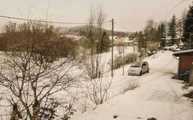 Beautiful Home in Güntersberge With 2 Bedrooms and Sauna