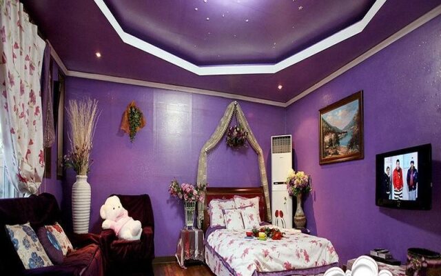 Ravie Pension
