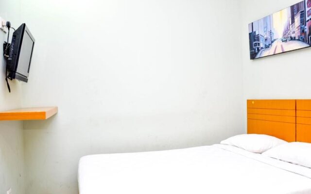 Hitakara Surfer Hostel