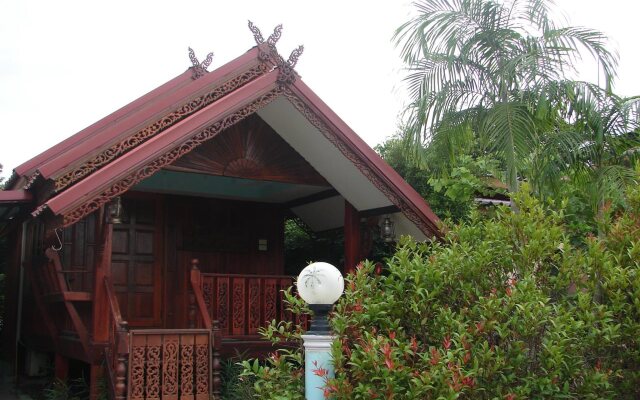 Ruenmanee Resort