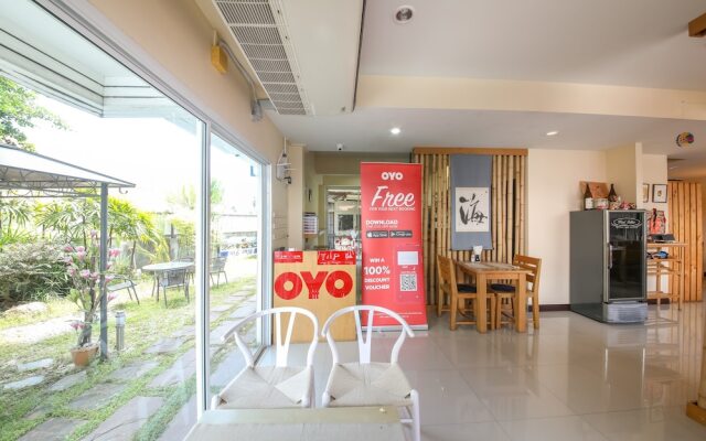 Oyo 368 Aoi Apartment