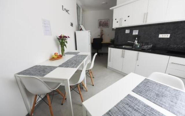 MS Sparrow Hostel