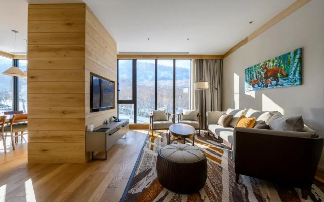 Yu Kiroro, Ski-in Ski-out Luxury Residences