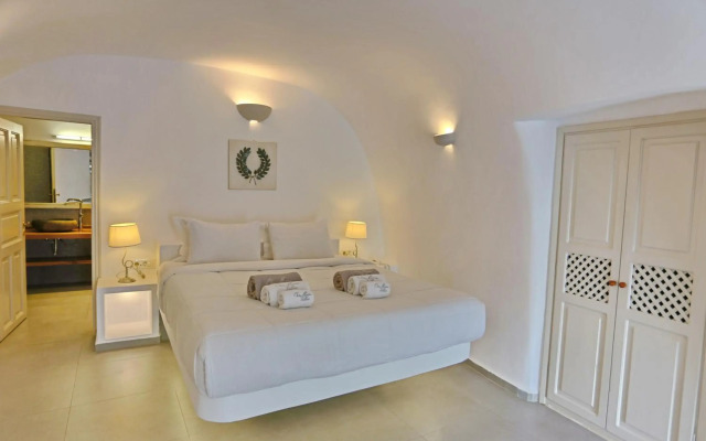 Oia Mare Villas
