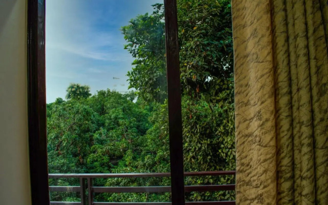 Jim'S Gateway Corbett