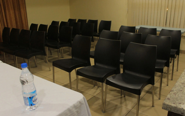 Palette - Sign Regency Hotel