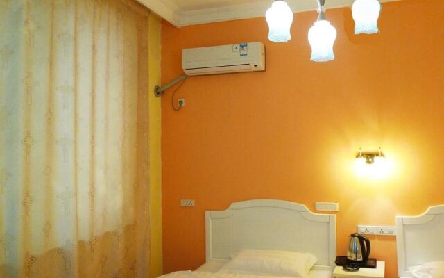 Yangshuo Romantic Hostel