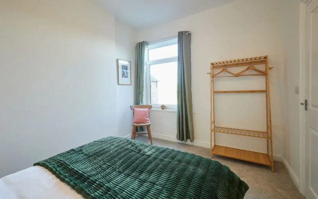 Host Stay Prospect Retreat
