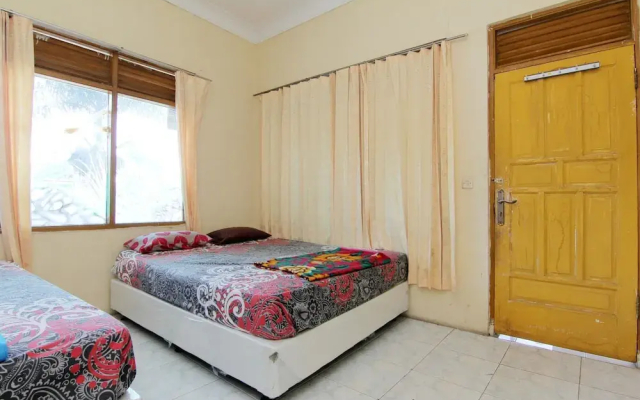 Villa Penginapan Purnama