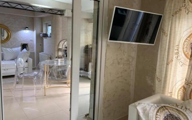 Hollywood Studio Apartments " Traum Fabrik "