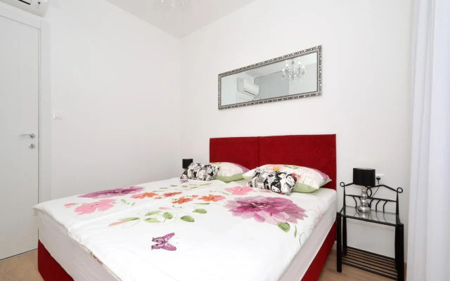 Luxury apartment Marionik