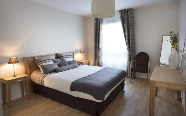 Résidence Services Seniors Domitys - Le Griffon D'Or