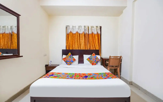 Fabhotel Century Gardens