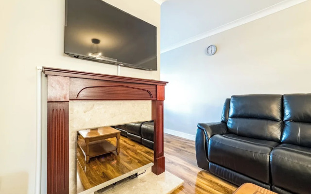 Braybrooke Bliss - 3 Bedroom House in Basildon