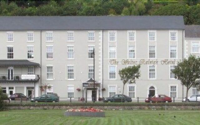 Walter Raleigh Hotel