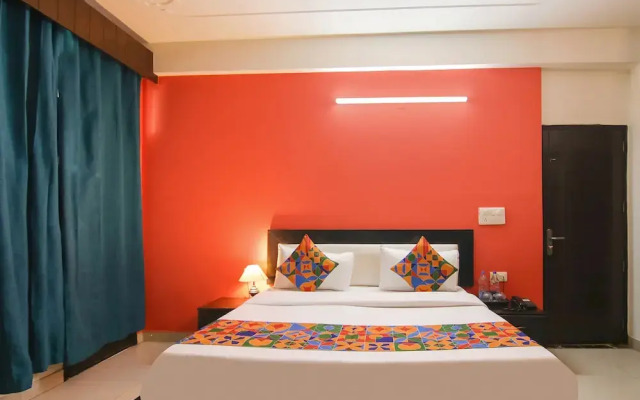 Fabhotel The Lavish Villa