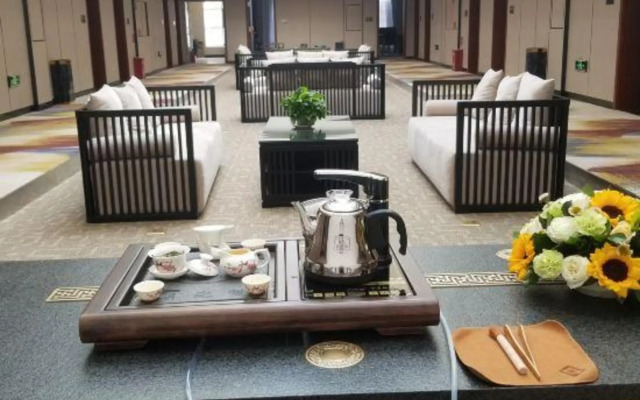 Huzhimeng Hot Spring Hotel