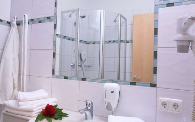 Hotel und Aparthotel Almrösl