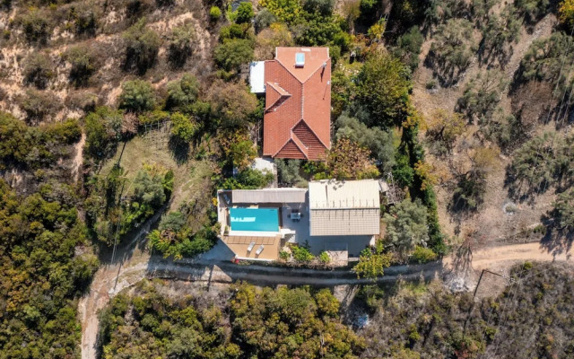 Villa Oasis in Nikiana - Sleep 6 - Pool - Hot Tub