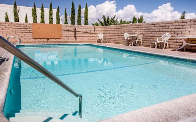 Days Inn by Wyndham Ridgecrest near China Lake Naval Station