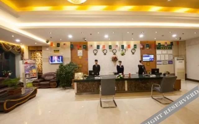 Longyi Hotel (Harbin Chinese Baroque Style Street Store)