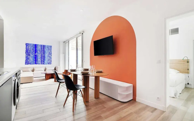 Charming Aptt With Patio - 2bd/4p - Monceau Park