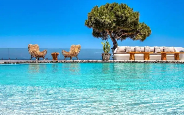 San Marino Suites by Calm Collection