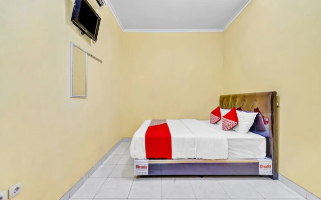 OYO 90768 Endrayanti Inn Syariah