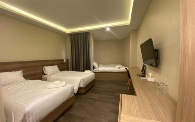 Calinton Hotel