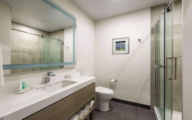 Quality Inn and Suites Brossard
