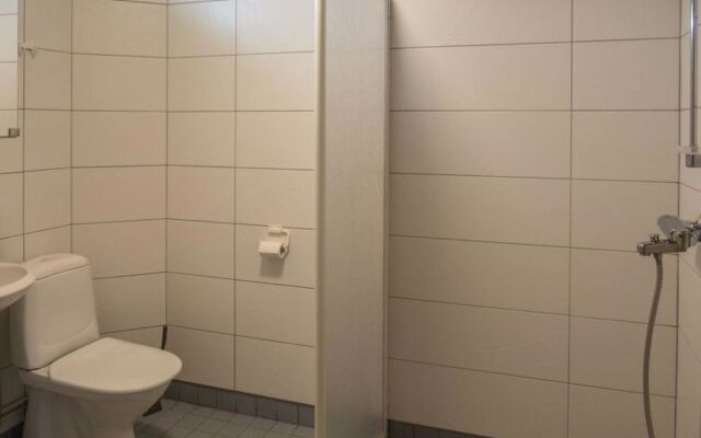 Vaarapirtti / tähti