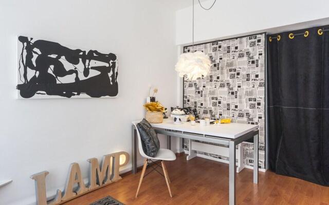 Black & White Apartment