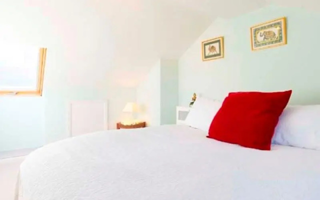 Veeve  Burnaby Street