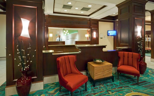 Holiday Inn Chantilly-Dulles Expo Center, an IHG Hotel