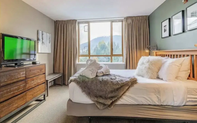 Top Floor Two Bedroom Suite in Whistler - 630