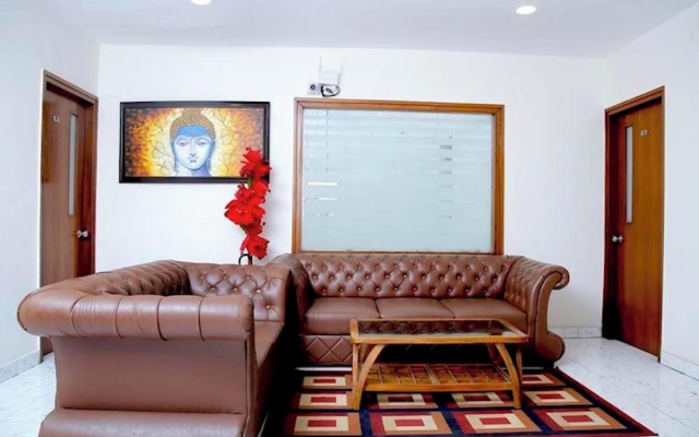 Room in Guest Room - Maplewood Guest House, Neeti Bagh, New Delhiit is a Boutiqu Guest House - Room 4 — фото 3
