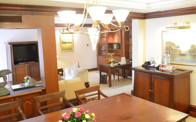 Hotel Cambodiana